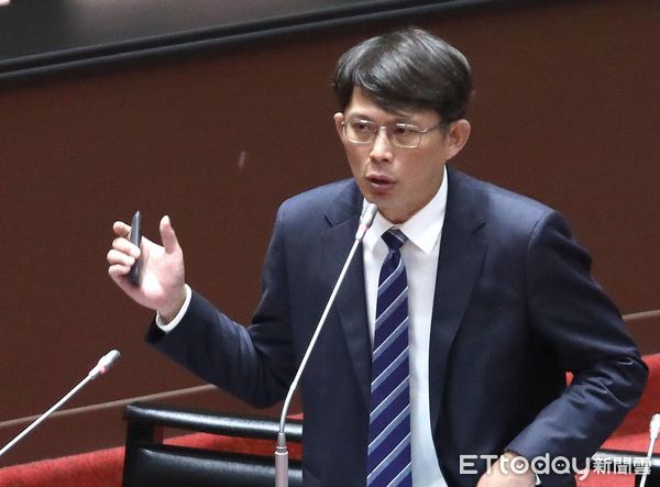 ▲▼黃國昌 質詢 立法院總質詢 司法法制組。（圖／記者屠惠剛攝）