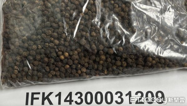 小磨坊越南進口黑胡椒出包。（圖／食藥署提供）