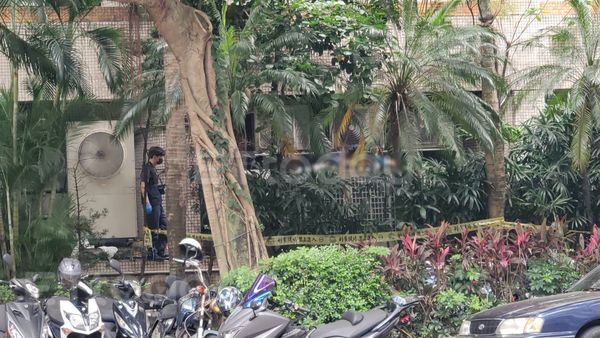 ▲北市聯醫忠孝院區冷氣室外機上倒臥一具腐爛男屍。（圖／記者黃彥傑攝，下同）