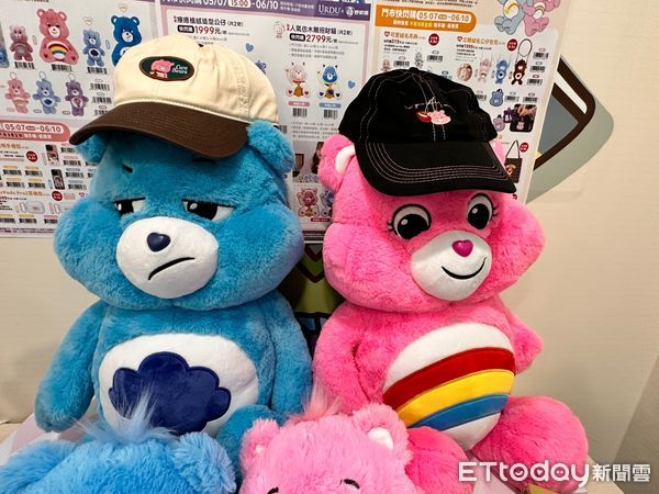 ▲▼7-ELEVEN 首度推出人氣爆棚「Care Bears彩虹熊」全店精品限時快閃購。（圖／記者林育綾攝）。