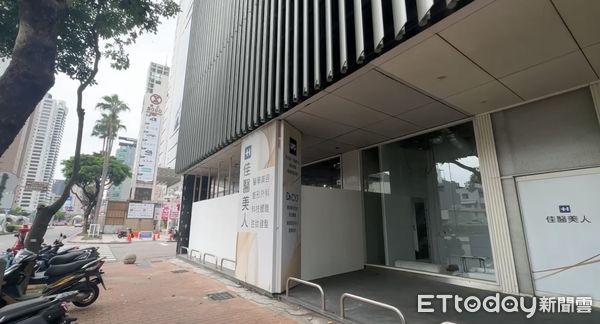 ▲▼ SOGO，佳醫美人,ＬＶ,GAP,台中西區            。（圖／記者陳筱惠攝）