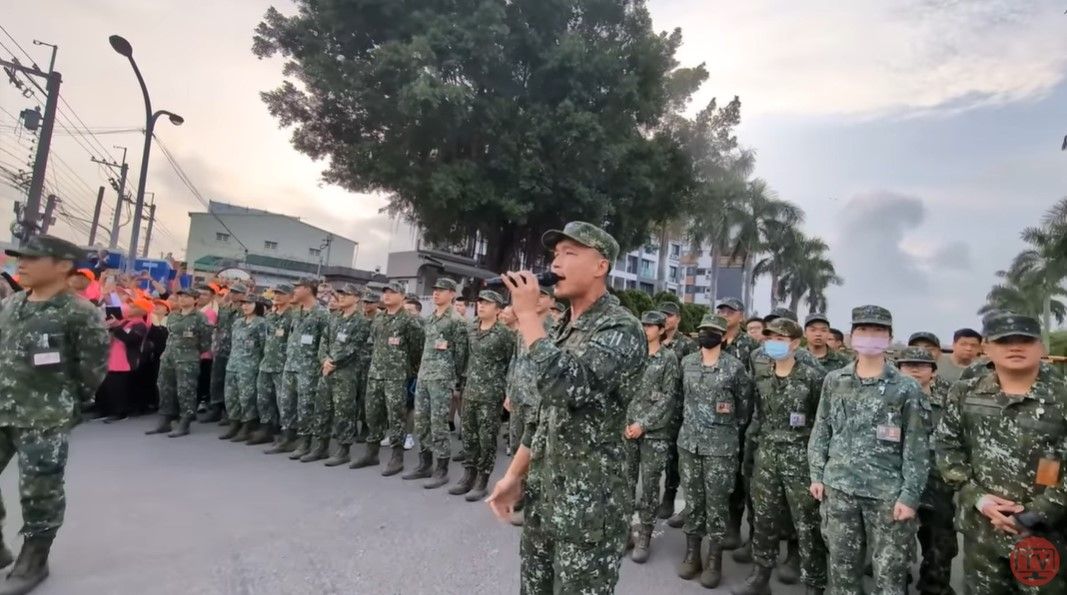 Re: [新聞] 路線遭疑內定？白沙屯媽2度駐駕吊車大王