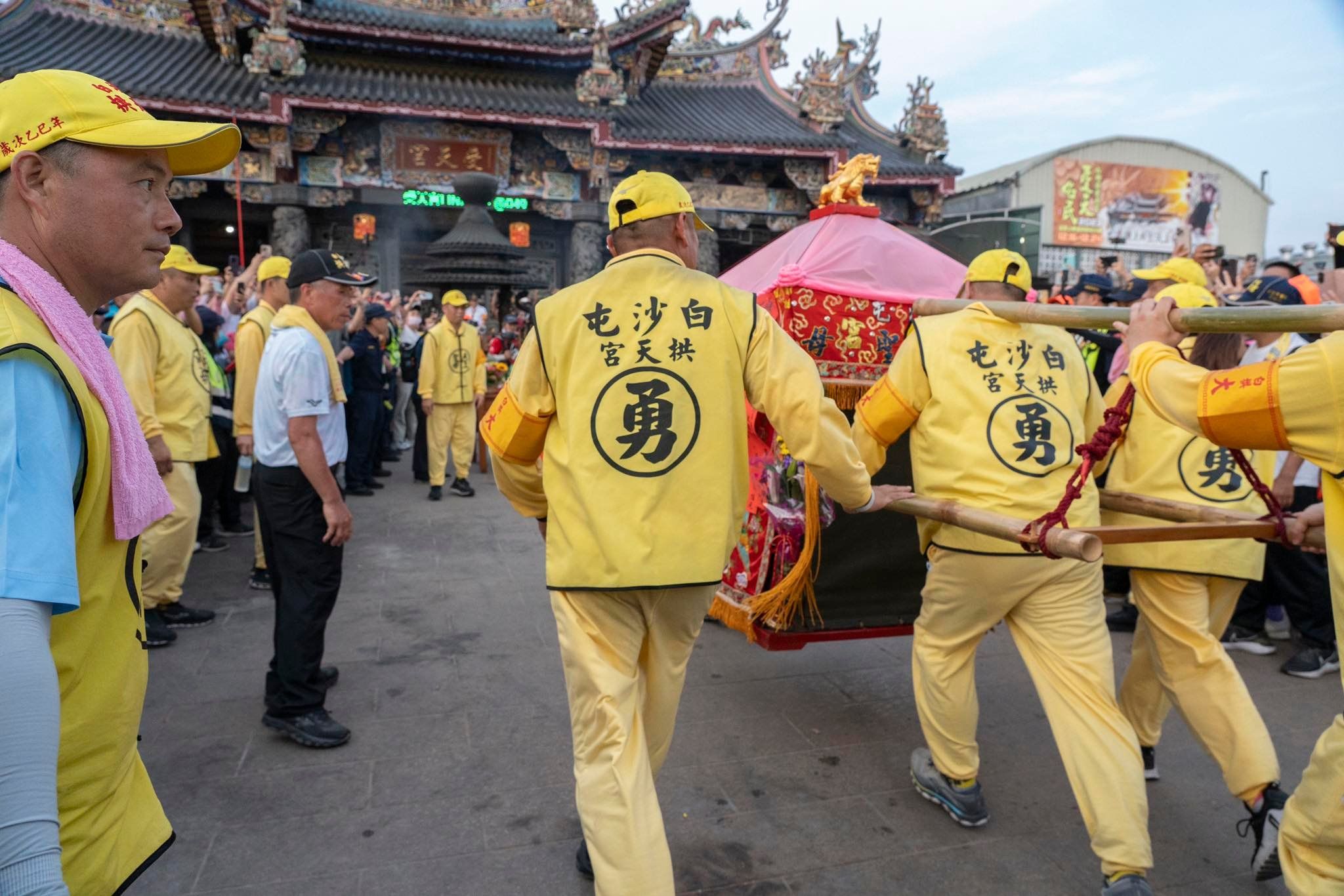 ▲▼白沙屯媽祖在受天宮駐駕。（圖／翻攝臉書／拱天宮）
