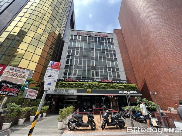 ▲▼        貓下去,民生東路,麥當勞     。（圖／記者項瀚攝）