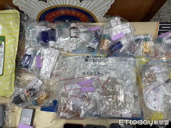 ▲▼囂張販毒集團微信公開賣「喪屍菸彈」，警4波緝捕10嫌全遭收押。（圖／記者賴文萱翻攝）