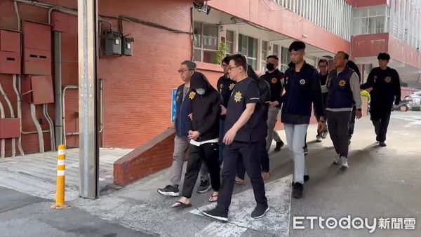 ▲▼囂張販毒集團微信公開賣「喪屍菸彈」，警4波緝捕10嫌全遭收押。（圖／記者賴文萱翻攝）