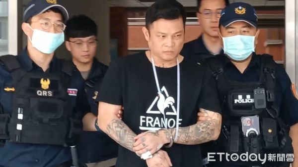 ▲陳修將逃亡334天正臉曝光，雙下巴現形。（圖／記者唐詠絮攝，下同）