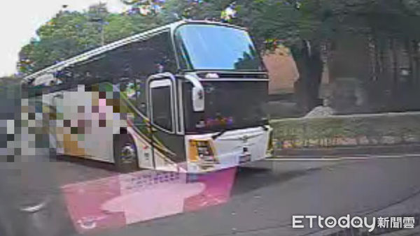 ▲南華大二女學生在校內挨撞，目前仍在手術搶救中。（圖／記者翁伊森翻攝，下同）