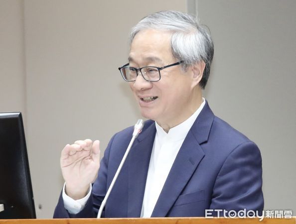 ▲▼文化部長李遠 公視董事長胡元輝  立法院教育及文化委員會 處理預算解凍案 詢答。（圖／記者屠惠剛攝）