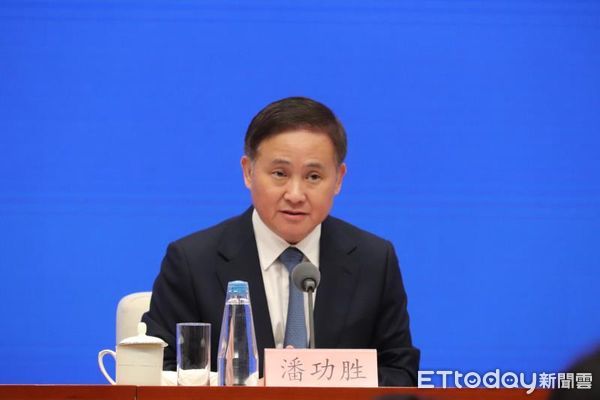 ▲▼ 大陸央行宣布降准降息            。（圖／記者任以芳攝）