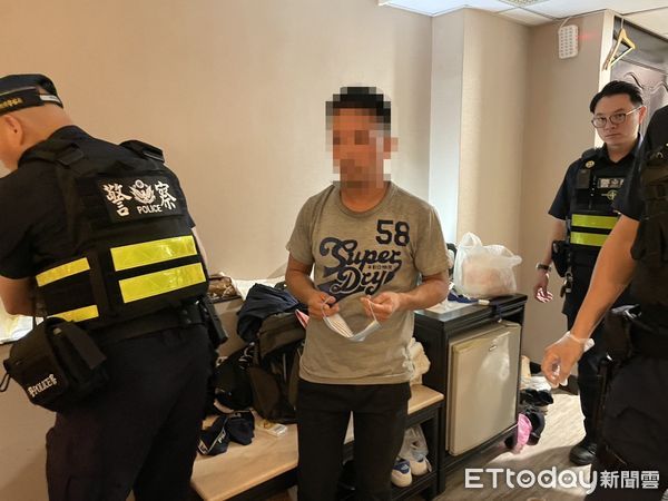 ▲▼2名毒蟲躲商旅叫飲料外送，豈料開門驚見「怎麼是警察？」（圖／民眾提供，下同）