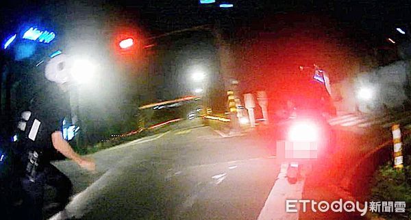 ▲桃園市林姓男子昨晚酒後騎車被蘆竹警方攔查，佯裝配合受檢卻衝撞員警逃逸。（圖／記者沈繼昌翻攝）