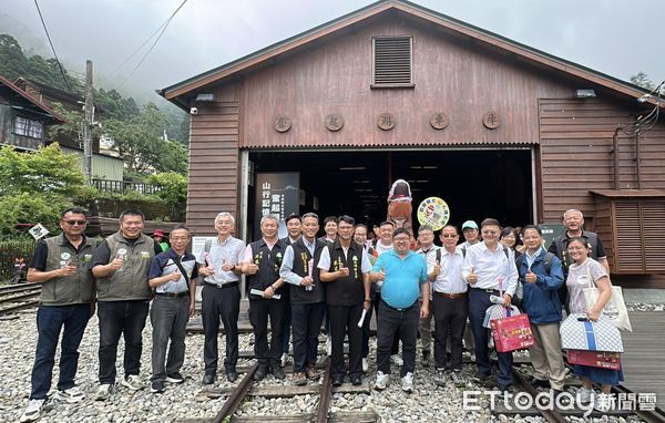 ▲▼    阿里山林鐵申遺 蔡易餘今籲結合日治歷史與日本合作  。（圖／立委蔡易餘服務處提供）