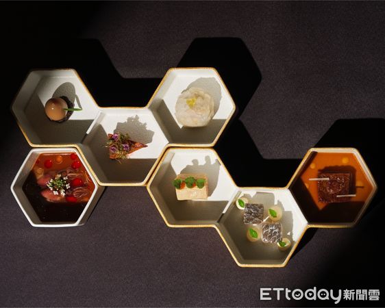 ▲米其林一星餐廳Circum-最著名的開胃前菜「七小板」。（圖／晶華提供）