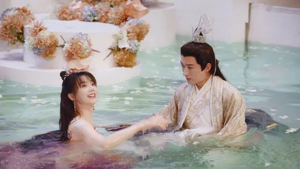 ▲《落花時節又逢君》由劉學義、胡意旋、敖瑞鵬主演。（圖／龍華電視提供）