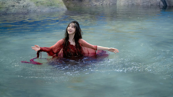 ▲《落花時節又逢君》由劉學義、胡意旋、敖瑞鵬主演。（圖／龍華電視提供）