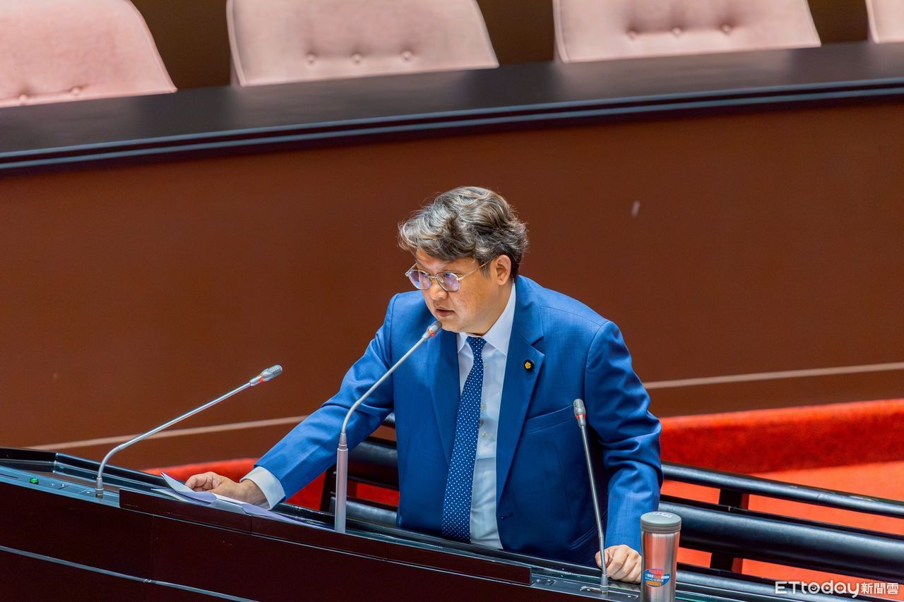快訊／全台首位自行宣布挺過罷免！　台東藍委黃建賓：守住最危險選區