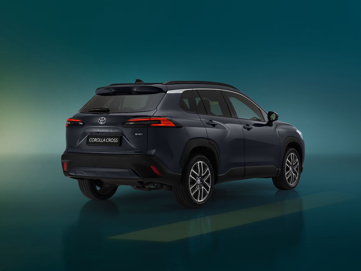 ▲歐洲突襲釋出小改款Corolla Cross！造型與台灣、東南亞差很大。（圖／翻攝自TOYOTA）