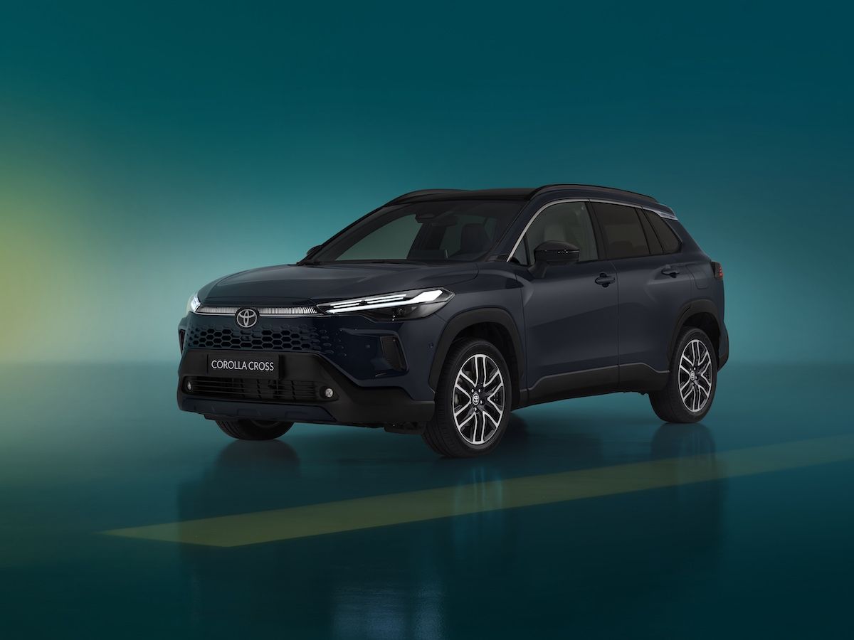 ▲歐洲突襲釋出小改款Corolla Cross！造型與台灣、東南亞差很大。（圖／翻攝自TOYOTA）
