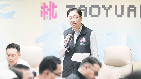 ▲桃園市長張善政今天上午在市政會議上宣布，下週一（5/12）日起將率市府團隊赴日取經為期4天，考察軌道經濟與城市規劃。（圖／市府新聞處提供）