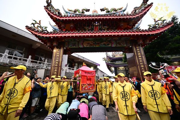 ▲▼白沙屯媽駐駕「帝后相會」打破禁令　受天宮親揭媽祖上山秘辛。（圖／翻攝自臉書／松柏嶺受天宮）