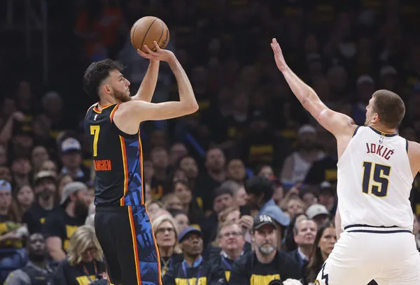 ▲雷霆上半場頭瘋了，半場轟87分改寫NBA季後賽半場得分新高紀錄。（圖／路透）