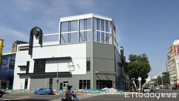 ▲▼   麥當勞,文化中心,五福國中,五福商場        。（圖／記者張雅雲攝）