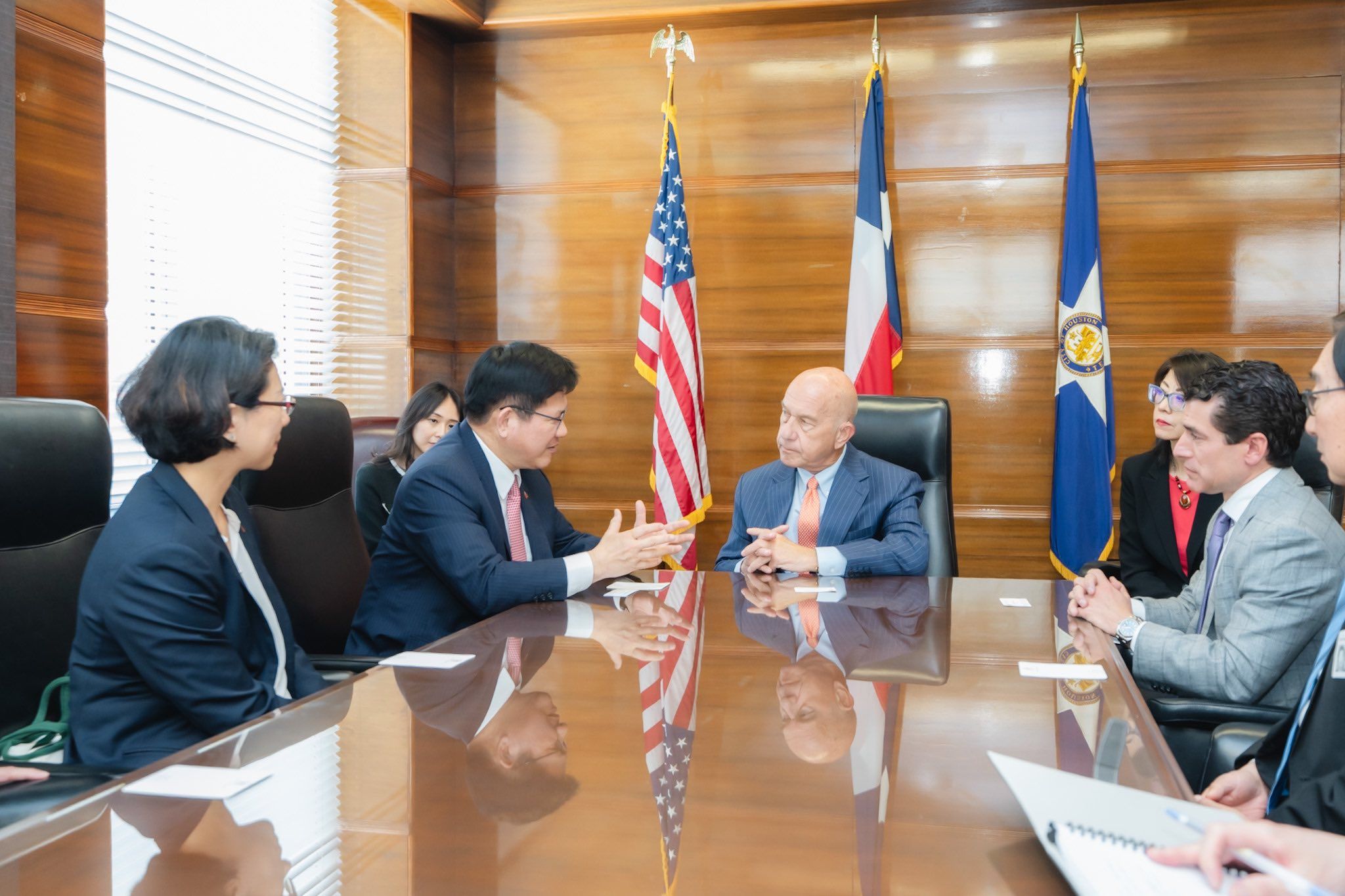 ▲▼林佳龍訪美第一天拜會德州休士頓市長John Whitmire。（圖／翻攝自Facebook／林佳龍）