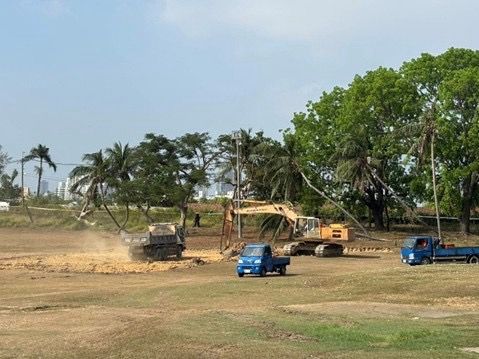 ▲▼高爾夫球場澄清湖大公園及高雄高爾夫球場滯洪池施工。（圖／記者賴文萱翻攝）