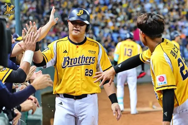 ▲▼ 陳俊秀            。（圖／中信兄弟提供）