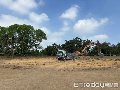 ▲▼高爾夫球場澄清湖大公園及高雄高爾夫球場滯洪池施工。（圖／記者賴文萱翻攝）