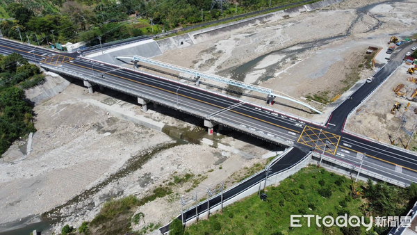 ▲古坑鄉縣道154乙線水碓南橋改建完工，今正式通車。（圖／記者游瓊華翻攝）