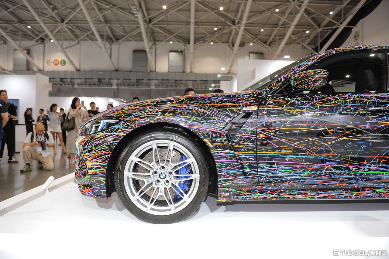 ▲BMW攜手2025台北當代藝術博覽會 。（圖／記者林鼎智攝）
