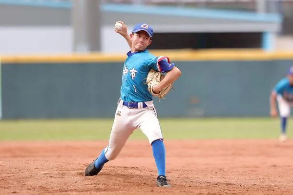 ▲▼ 臺中市靠著先發投手廖承恩完投7局僅失1分非自責分，以5比1擊敗屏東縣            。（圖／棒協提供）