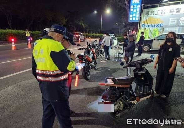▲屏東縣警方5月12日起啟動「無照駕駛違規取締專案」             。（圖／記者陳崑福翻攝）