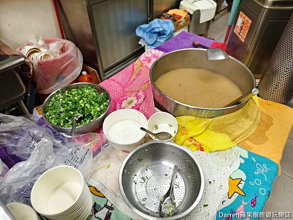 ▲▼阿春媽媽涼麵店張春涼麵》南機場美食中正區早餐推薦好吃台北涼麵開賣就排隊外帶。（圖／部落客Darren蘋果樹旅遊玩樂誌授權提供）