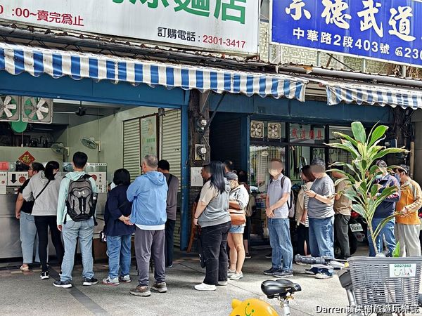 ▲▼阿春媽媽涼麵店張春涼麵》南機場美食中正區早餐推薦好吃台北涼麵開賣就排隊外帶。（圖／部落客Darren蘋果樹旅遊玩樂誌授權提供）
