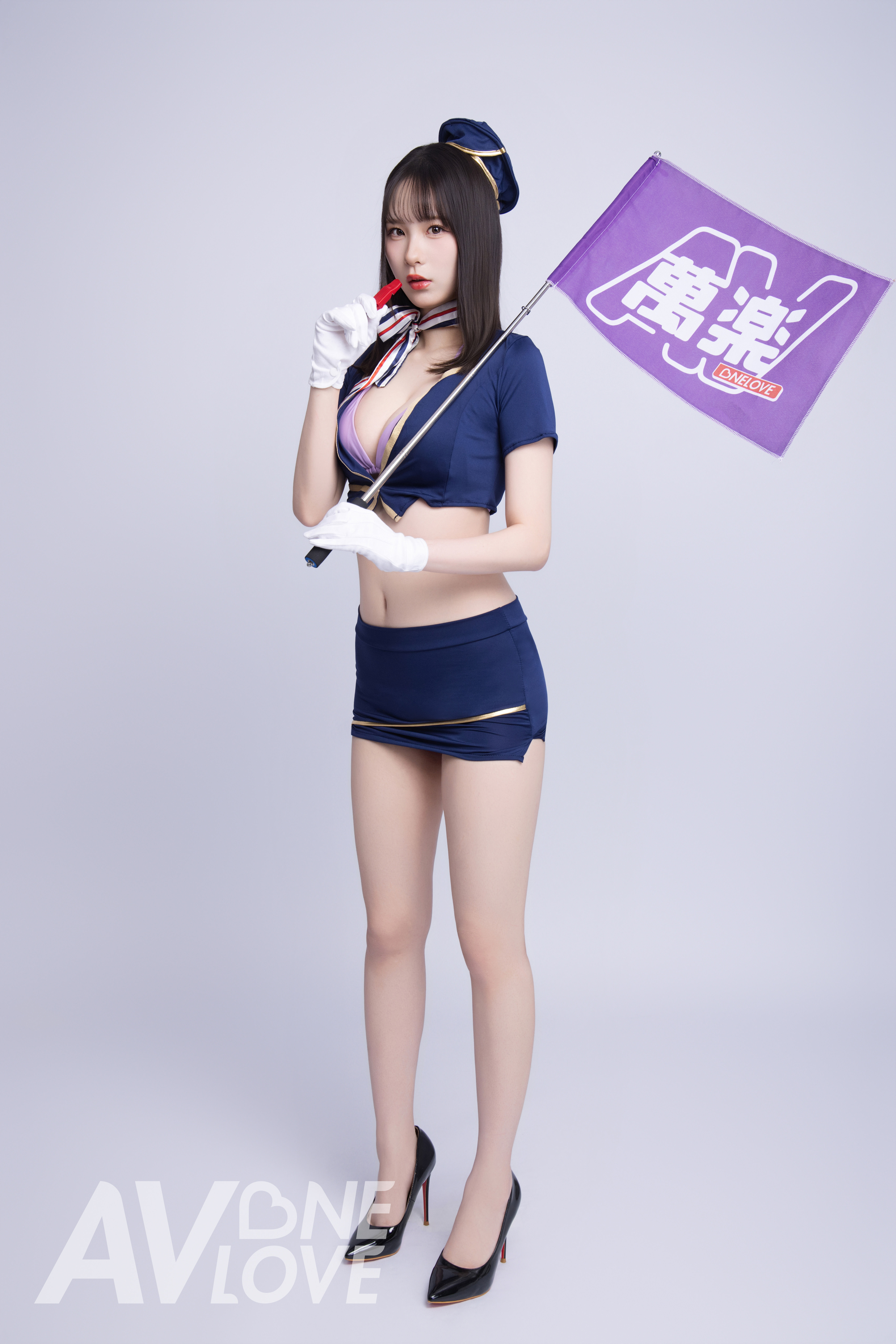 ▲▼車掌小姐轉戰AV界，神級女優村上悠華首度來台　豪語放話：我要當第一名。（圖／AVOneLove萬楽提供）