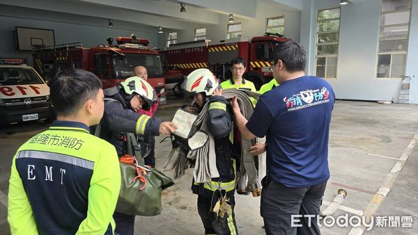 ▲基隆消防高樓救災訓練。（圖／記者郭世賢翻攝）