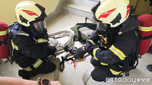 ▲基隆消防高樓救災訓練。（圖／記者郭世賢翻攝）