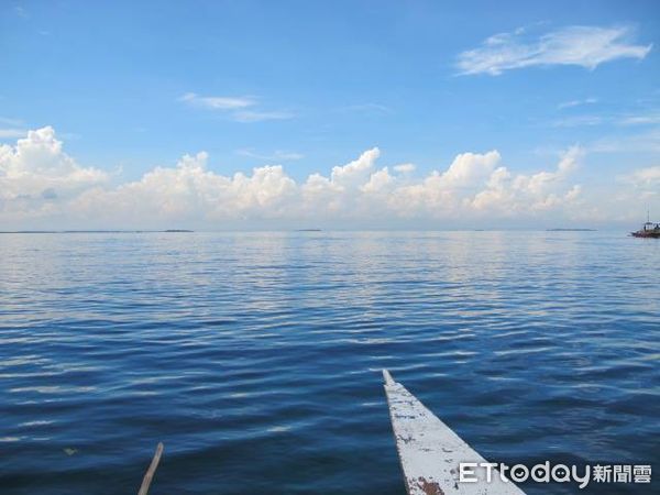 ▲宿霧附近的島嶼多達166個，搭快艇、螃蟹船進行跳島，是到此的遊玩方式。（圖／記者彭懷玉攝）