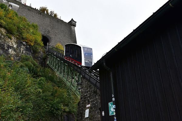 ▲▼【奧地利薩爾斯堡必去景點】薩爾斯堡高地要塞漫遊–木偶博物館、兵器博物館。（圖／部落客travel with leo授權提供）