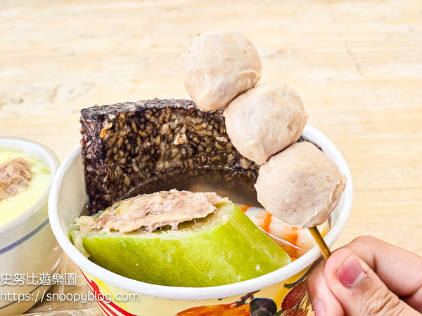 ▲▼【新北鶯歌美食】阿婆壽司～24小時營業老字號壽司，多種口味壽司均一價50元，鶯歌排隊美食。（圖／部落客史努比遊樂園授權提供）