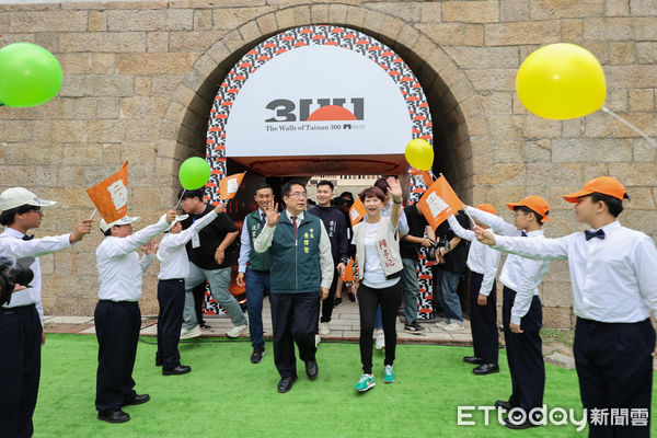 ▲台南大南門迎府城城垣300週年，活動當日開放城門通行，邀市民走入歷史體驗三百年前「入城」氛圍。（記者林東良翻攝，下同）