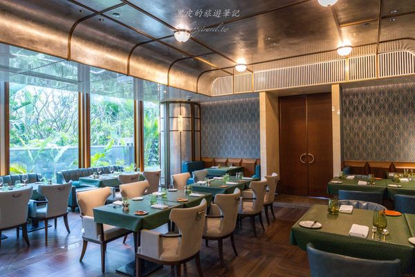 ▲▼香港銀樾美憬閣精選酒店｜2025香港飯店推薦，在露台泡澡還可以欣賞香港城市景色。（圖／部落客黑皮的旅遊筆記授權提供）