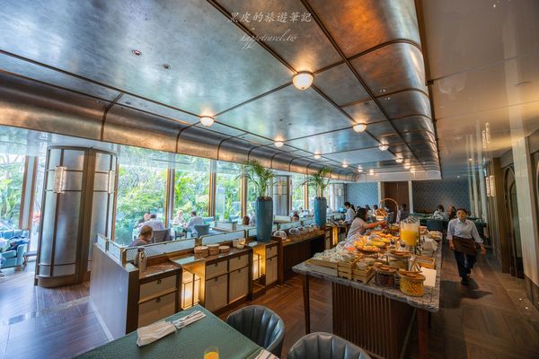 ▲▼香港銀樾美憬閣精選酒店｜2025香港飯店推薦，在露台泡澡還可以欣賞香港城市景色。（圖／部落客黑皮的旅遊筆記授權提供）