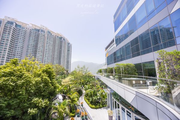 ▲▼香港銀樾美憬閣精選酒店｜2025香港飯店推薦，在露台泡澡還可以欣賞香港城市景色。（圖／部落客黑皮的旅遊筆記授權提供）