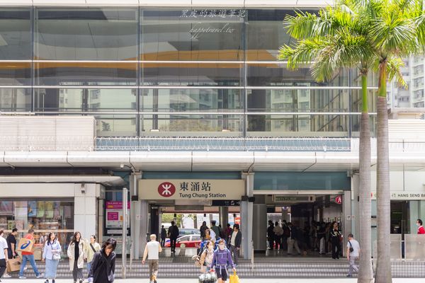 ▲▼香港銀樾美憬閣精選酒店｜2025香港飯店推薦，在露台泡澡還可以欣賞香港城市景色。（圖／部落客黑皮的旅遊筆記授權提供）