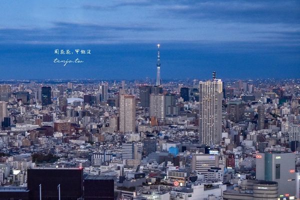 ▲▼【東京都廳展望台】免費東京夜景觀景台推薦！45樓高空景觀可眺望晴空塔東京鐵塔富士山。（圖／部落客周花花，甲飽沒授權提供）
