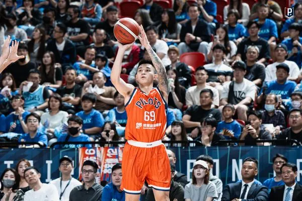 ▲領航猿李家慷、盧峻翔、白曜誠、葛拉漢。（圖／領航猿提供）